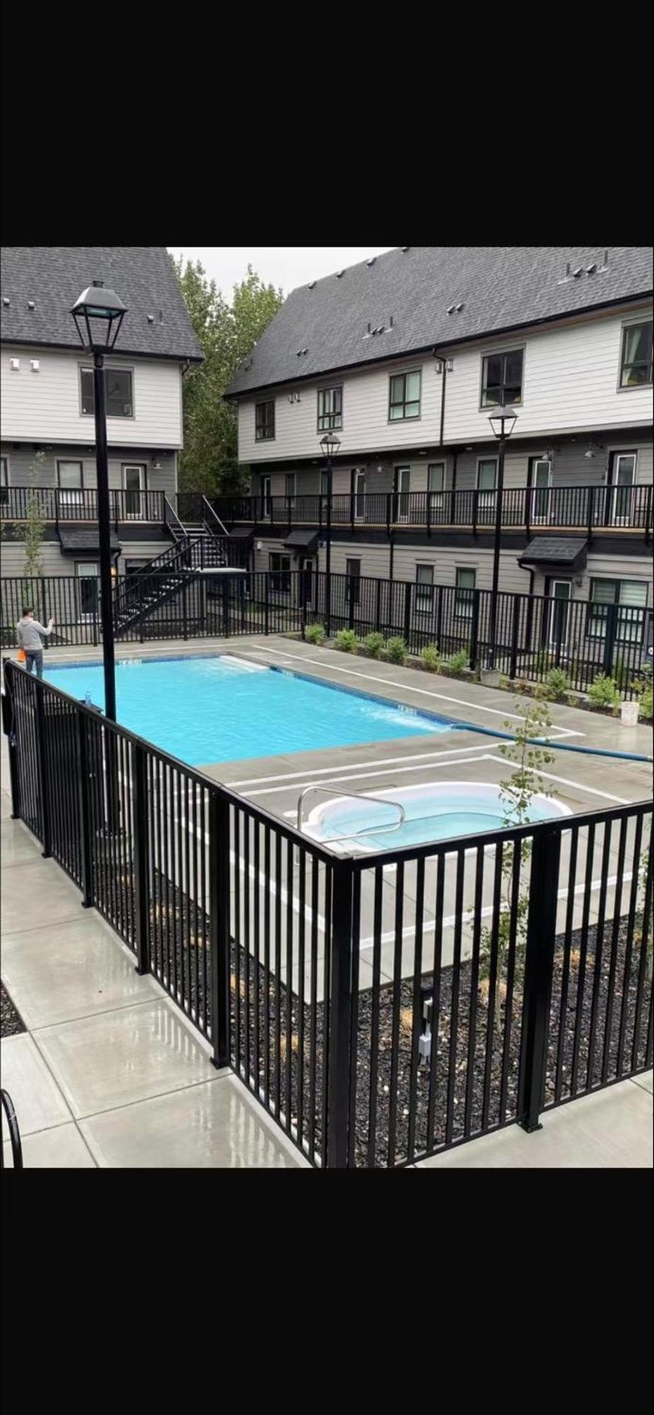 Brand New 2Br Condo With Outdoor Swimming Pool And Hot Tub Canmore Esterno foto